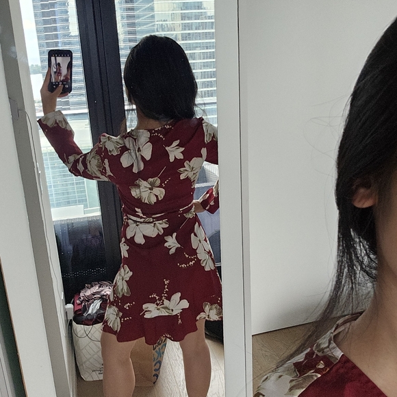Zaful red floral mini wrap dress - Picture 3 of 4